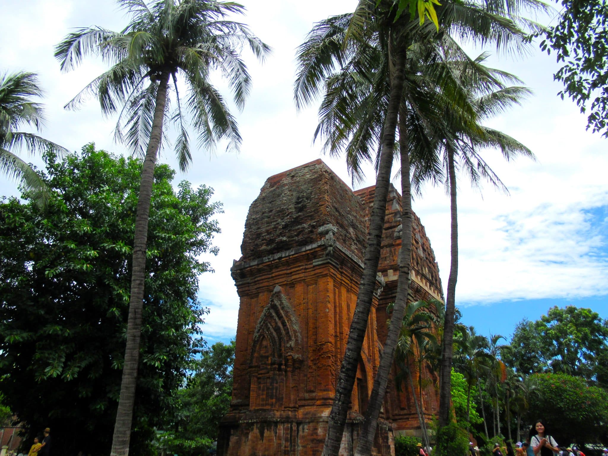 Tháp Đôi & Bình Lâm Towers Champa