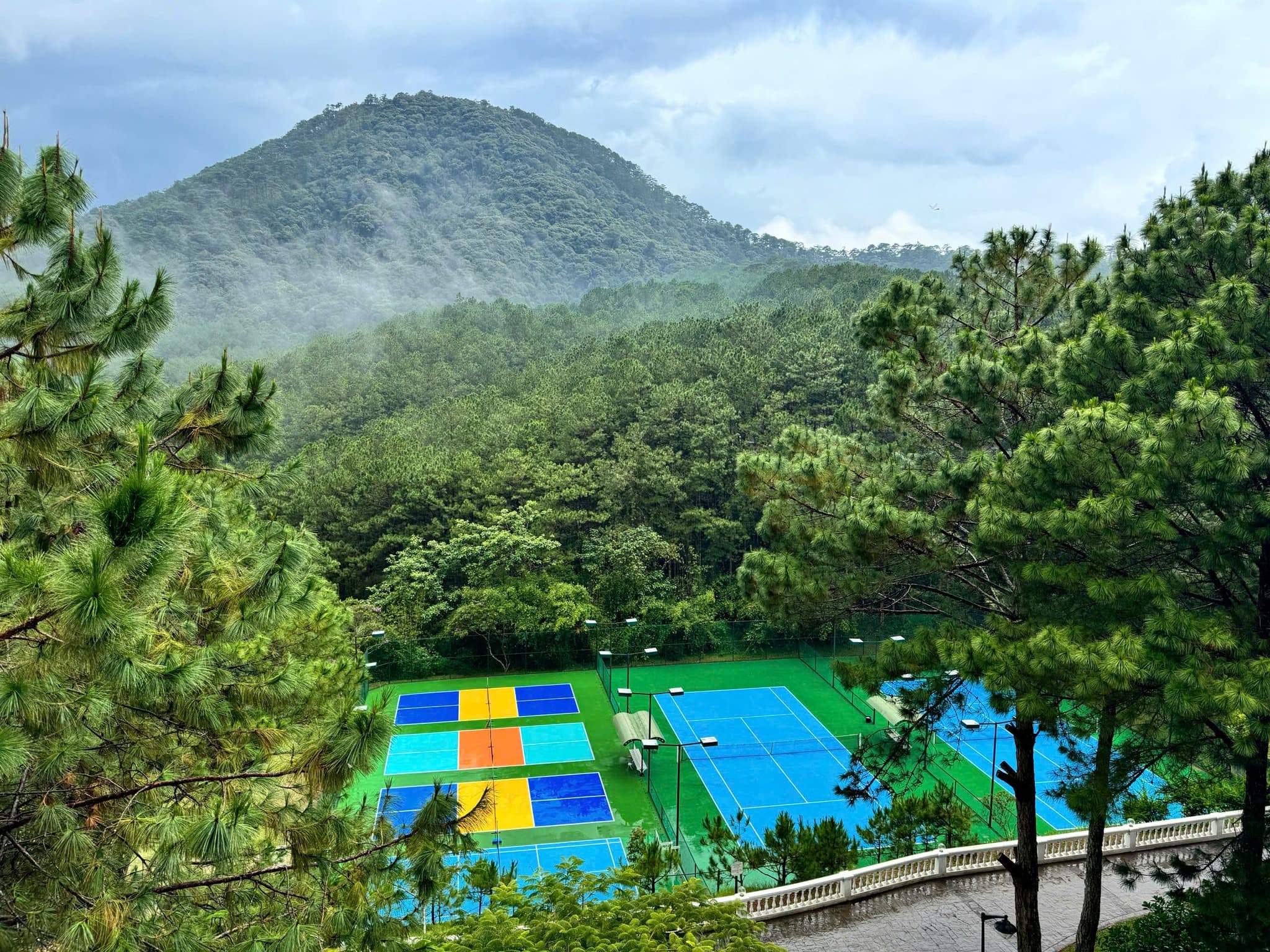 Tour and Pickleball in HCM Dalat 5 days